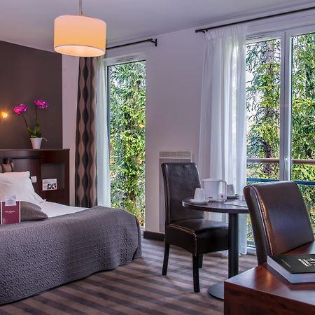 Domaine De Cice-Blossac, Resort Spa & Golf Брю Екстериор снимка