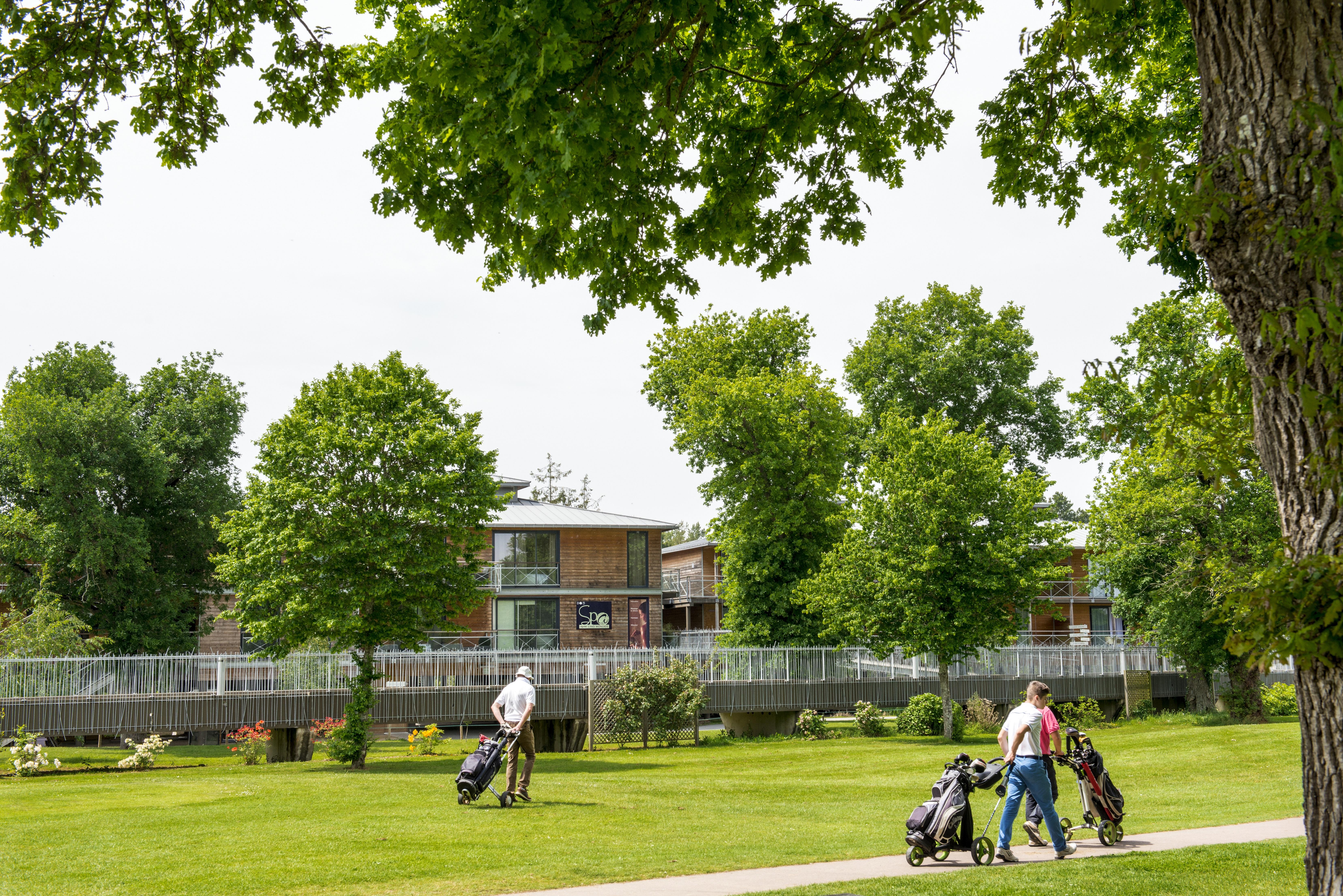 Domaine De Cice-Blossac, Resort Spa & Golf Брю Екстериор снимка