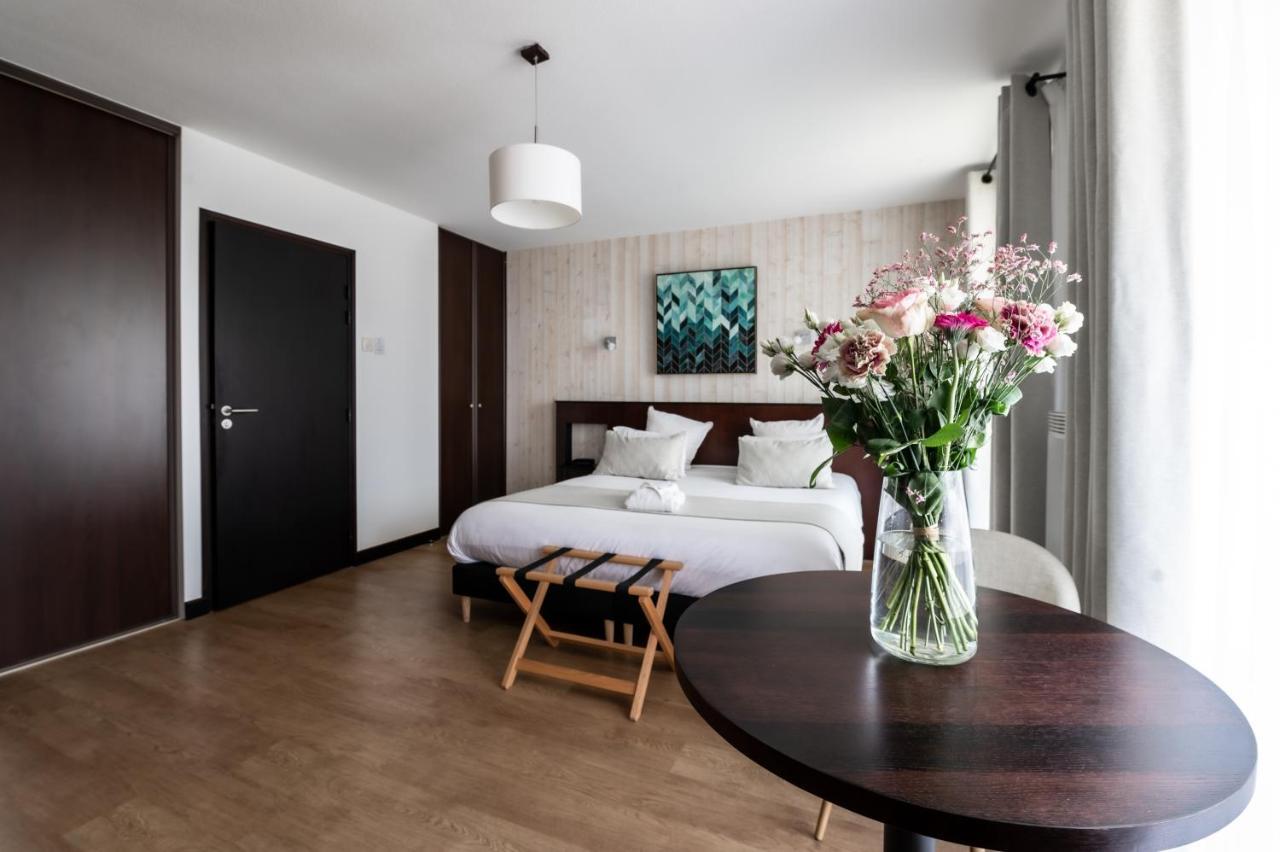 Domaine De Cice-Blossac, Resort Spa & Golf Брю Екстериор снимка