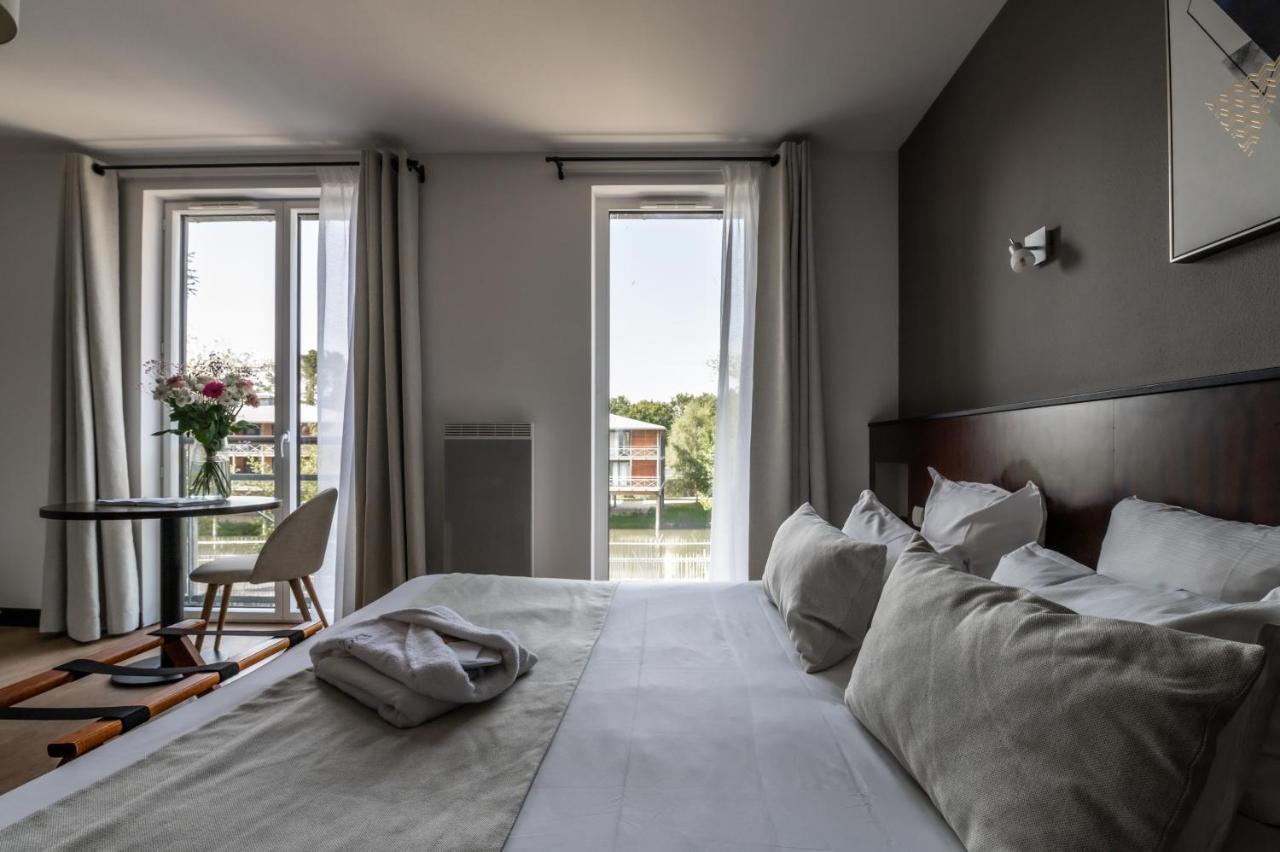 Domaine De Cice-Blossac, Resort Spa & Golf Брю Екстериор снимка